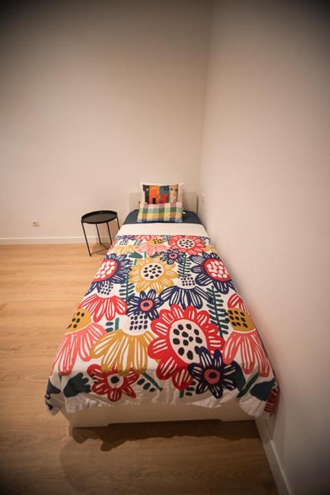 By Universitat Private Rooms Barcelona Eksteriør billede